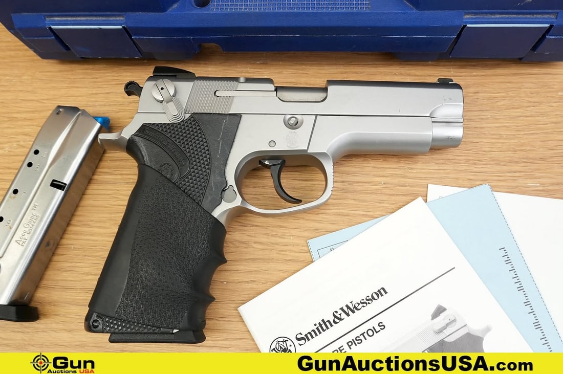 S&W 4006 .40 S&W Pistol. Very Good. 4" Barrel. Shiny Bore, Tight Action Semi Auto . Features a (1 of 16)