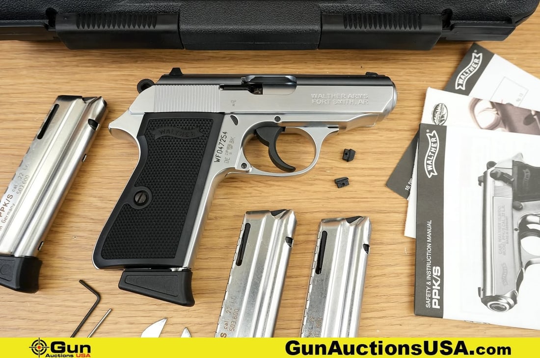 WALTHER PPK/S .22 LR THREADED BARREL Pistol. Excellent. 2" Barrel. Shiny Bore, Tight Action Semi: WALTHER PPK/S .22 LR THREADED BARREL Pistol. Excellent. 2" Barrel. Shiny Bore, Tight Action Semi Auto . Features a THREADED BARREL for Enhanced Customization Options, Left Side Thumb Safety/De-Cocker,