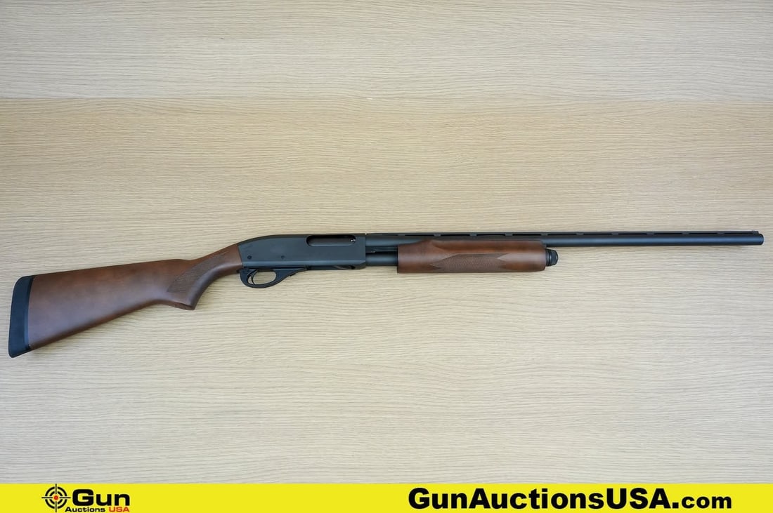REMINGTON 870 20 Ga. Shotgun. Excellent. 26" Barrel. Shiny Bore, Tight Action Pump Action .: REMINGTON 870 20 Ga. Shotgun. Excellent. 26" Barrel. Shiny Bore, Tight Action Pump Action . Featuring a Nice Checkered Walnut Stock, Tubular Fed Magazine, Ventilated Top Rib Barrel, Fixed Bead Front S