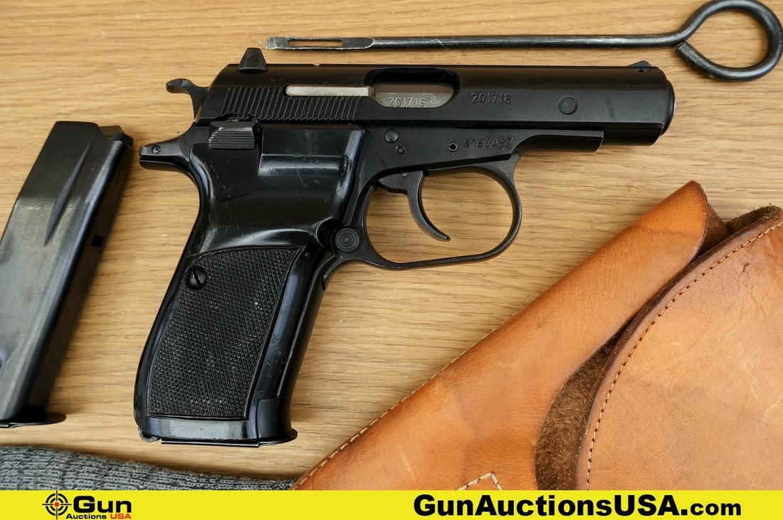 CZ 82 9x18 MAK COLLECTOR'S Pistol. Very Good. 3.75" Barrel. Shiny Bore, Tight Action Semi Auto . A: CZ 82 9x18 MAK COLLECTOR'S Pistol. Very Good. 3.75" Barrel. Shiny Bore, Tight Action Semi Auto . A WONDERFUL CZ Featuring MATCHING Numbers on Barrel and Slide, with Polymer Grips, Ambi Safety, Left Si