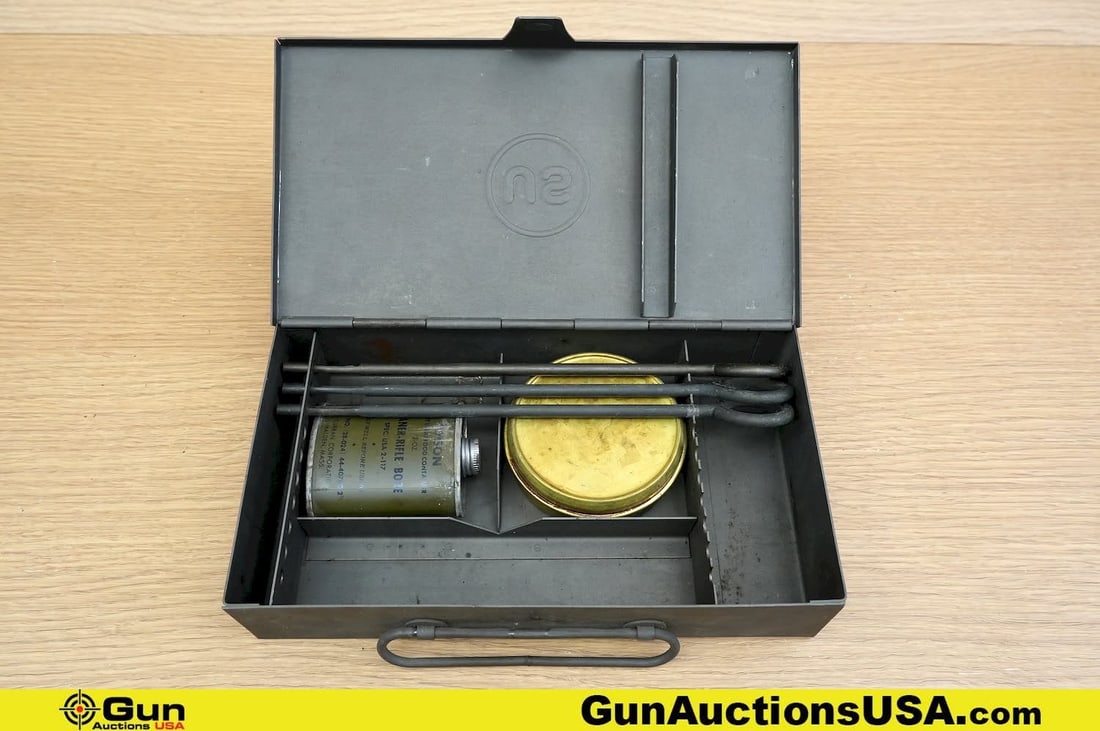 U.S. Surplus COLLECTOR'S Cleaning Case/Kit. Very Good. Partial USGI M1912 Colt .45 Pistol Squad: U.S. Surplus COLLECTOR'S Cleaning Case/Kit. Very Good. Partial USGI M1912 Colt .45 Pistol Squad Cleaning Case/Kit. U.S. STAMPED On Lid. Collector's Take Notice. . (81774) (GSCB96)