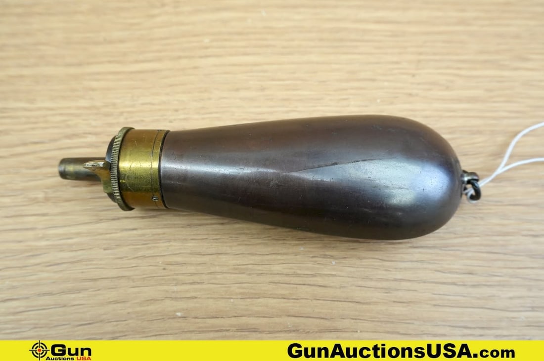 Dickson & Sons COLLECTOR'S Pistol Flask . Very Good. One COLLECTIBLE Pistol Flask, made in England (1 of 4)