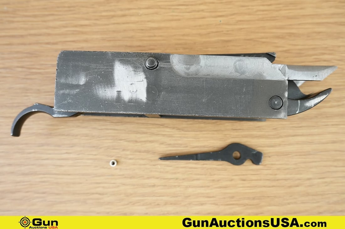 Browning M 1919 7.62 (.30 Cal) Trigger Assembly . Very Good. . Trigger Assembly Lower Lock with: Browning M 1919 7.62 (.30 Cal) Trigger Assembly . Very Good. . Trigger Assembly Lower Lock with Parts. . (83232) (GSCM20)