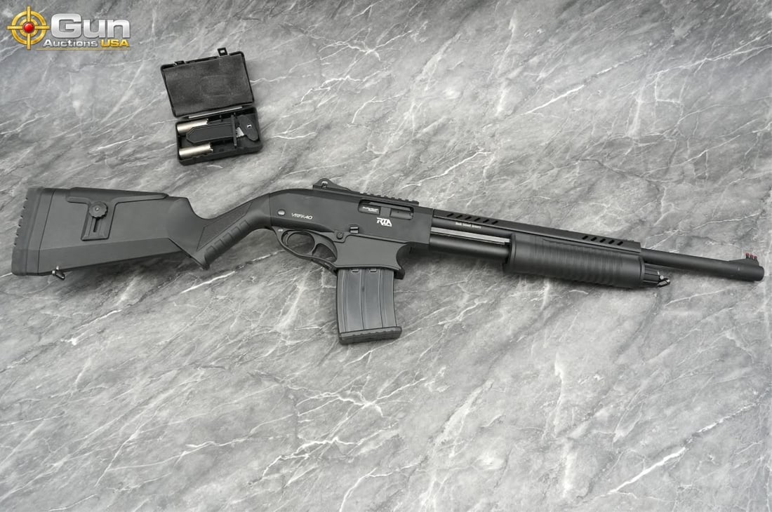 ROCK ISLAND VRPA40 12GA Shotgun. Good Condition, Normal Handling Marks. 20" Barrel. Shiny Bore, (1 of 17)