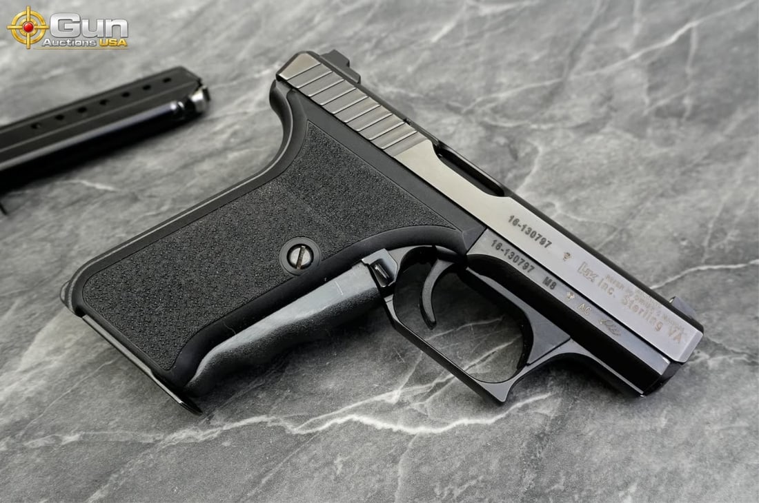 H&K GMBH/M8 9X19 Semi Auto Pistol, 4" Barrel, Excellent Condition, Shiny Bore, Tight Action, (1 of 13)