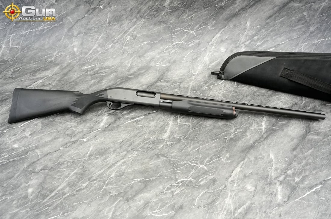 REMINGTON 870 EXPRESS MAGNUM 12 ga. Pump Action Shotgun, 25" Barrel, Very Good Condition, Shiny: REMINGTON 870 EXPRESS MAGNUM 12 ga. Pump Action Shotgun, 25" Barrel, Very Good Condition, Shiny Bore, Tight Action, sn:C600331MThis 12-gauge 870 Express Magnum pump shotgun features a two-piece black 
