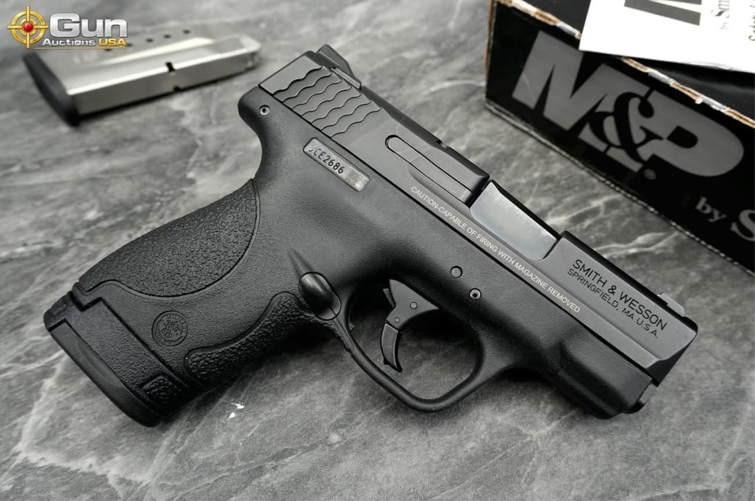 S&W M&P 9 SHIELD 9mm Semi Auto Pistol, 3" Barrel, Excellent Condition, Shiny Bore, Tight Action,: S&W M&P 9 SHIELD 9mm Semi Auto Pistol, 3" Barrel, Excellent Condition, Shiny Bore, Tight Action, sn:JCE2686This slim, single-stack 9mm pistol is built for everyday concealed carry, featuring a matte b