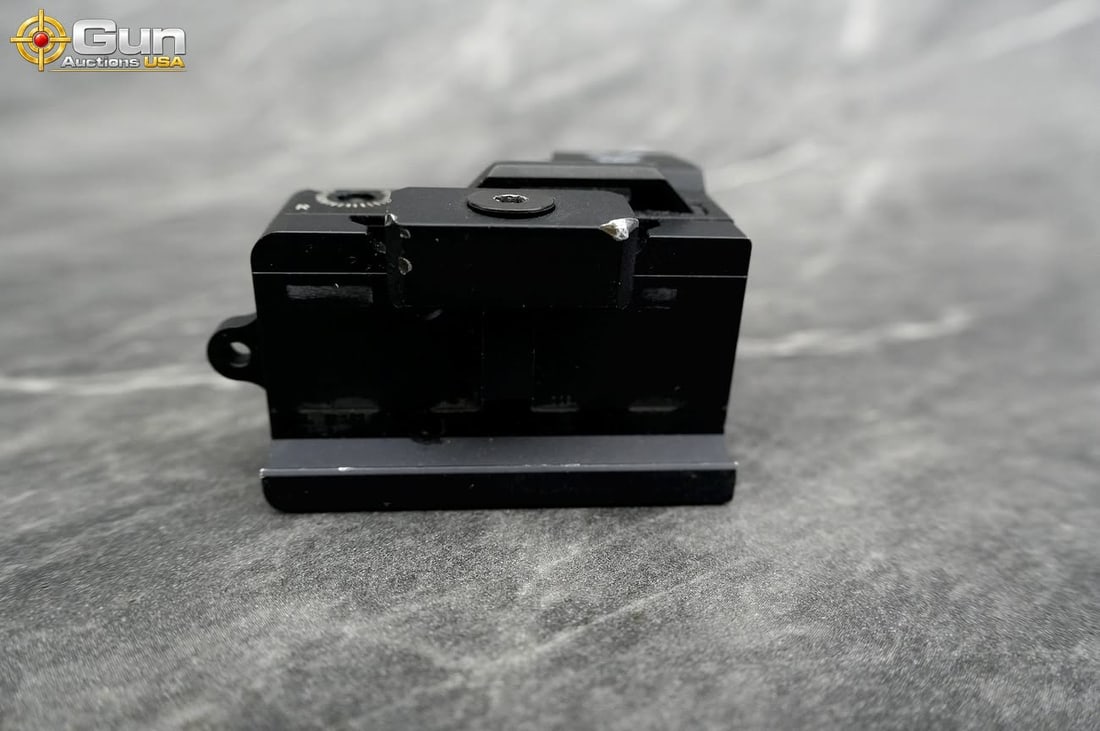 Vortex Razor 6 MOA red dot sight, Excellent Condition This compact micro red dot optic features - 4
