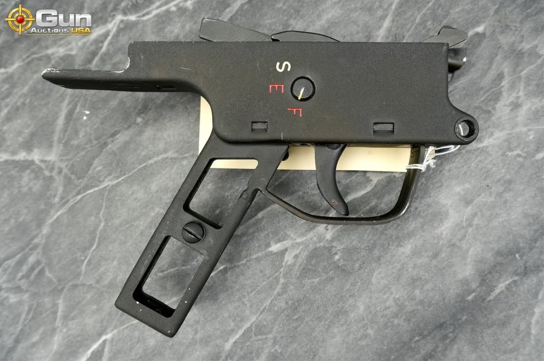 G3 pattern trigger pack housing assembly, Good Condition This housing shows normal handling marks (1 of 5)