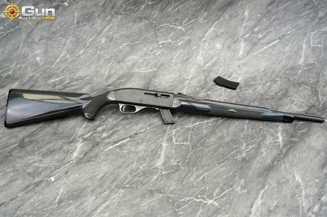 REMINGTON APACHE 77 .22 LR NYLON Semi Auto Rifle, 19.5" Barrel, Good Condition, Normal Handling: REMINGTON APACHE 77 .22 LR NYLON Semi Auto Rifle, 19.5" Barrel, Good Condition, Normal Handling Marks, Shiny Bore, Tight Action, sn:A2345978 This rimfire rifle features a distinctive green Nylon synth