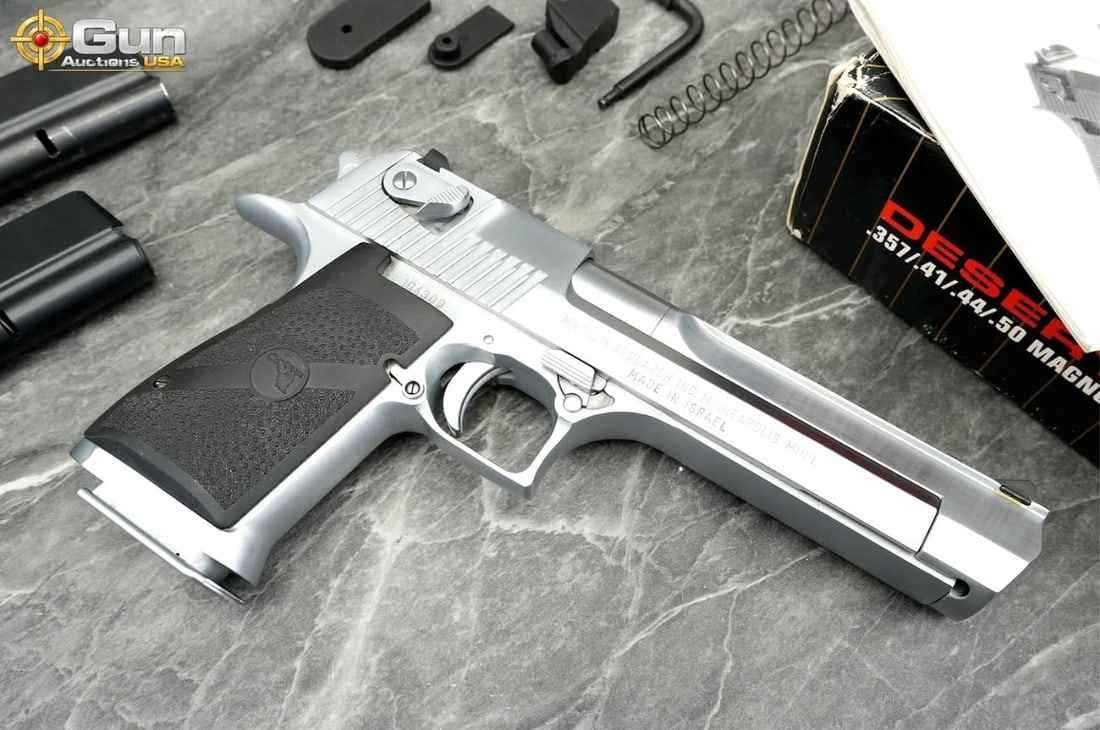 DESERT EAGLE .41/.44 SEMI PISTOL: IWI Magnum Research DESERT EAGLE .41/.44 Semi Auto Pistol, 6" Barrel, Like NEW, sn:104309This iconic gas-operated Desert Eagle wears a bright brushed satin finish and features an ambidextrous safety,