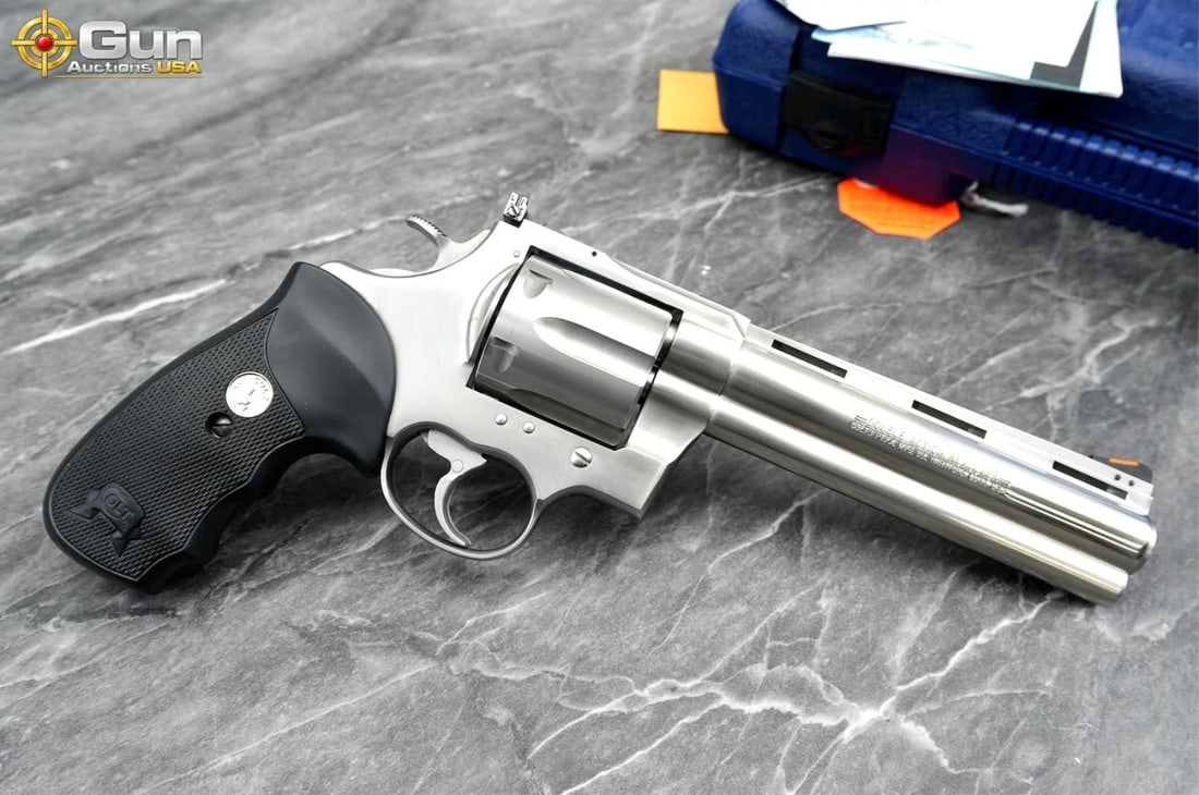 COLT ANACONDA .44 MAG 6" REVOLVER: COLT ANACONDA .44 MAGNUM SNAKE GUN Revolver, 6" Barrel, Excellent Condition, Shiny Bore, Tight Action, sn:AN12268This full-size Colt Anaconda is a striking revolver, wearing a polished, bright stainle