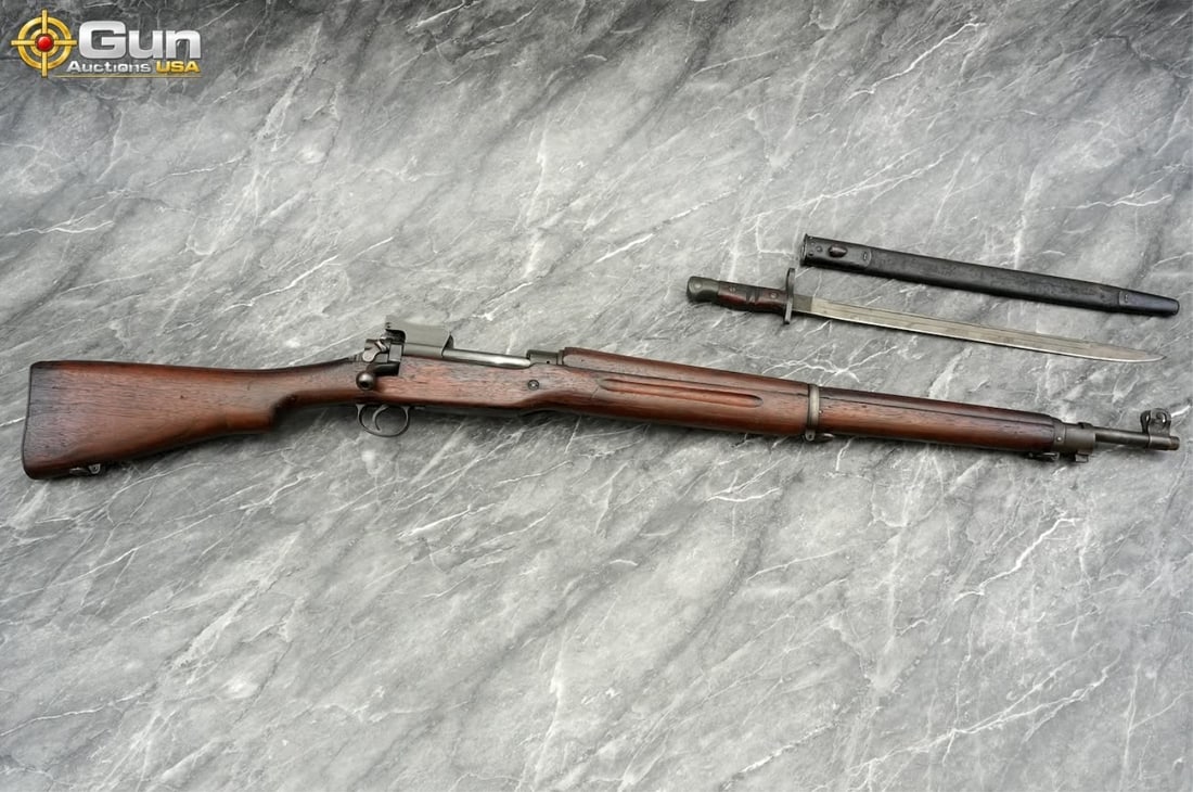 WINCHESTER 1917 30-06 BOLT RIFLE: Winchester 1917 30-06 Bolt Action Rifle, 26" Barrel, Very Good Condition, Shootable Bore, Tight Action, sn:481553Winchester-produced U.S. Model 1917 "Enfield" chambered in .30-06, the American