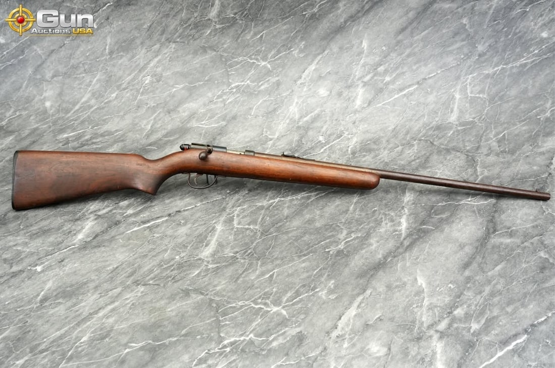 REMINGTON 514 .22 LR BOLT ACTION RIFLE: Remington 514 .22 Short, Long or Long Rifle Bolt Action Rifle, 24 7/8" Barrel, Good Condition, Normal Handling Marks, Shiny Bore, Tight Action, sn:NSNThis Remington Model 514 single-shot bolt-action
