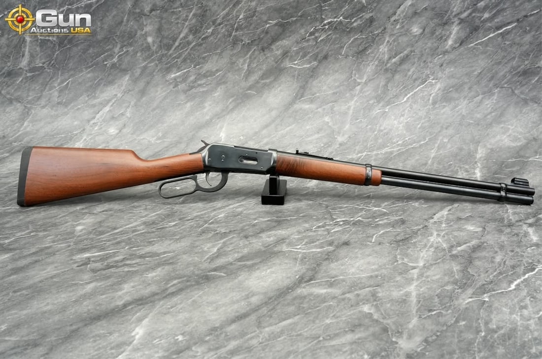 WINCHESTER 94AE 30-30 LEVER ACTION RIFLE (1 of 18)