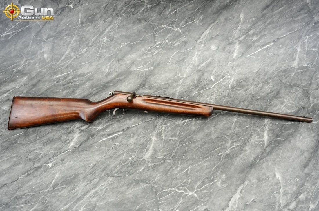 MOSSBERG 10 .22 SINGLE SHOT RIFLE (1 of 16)