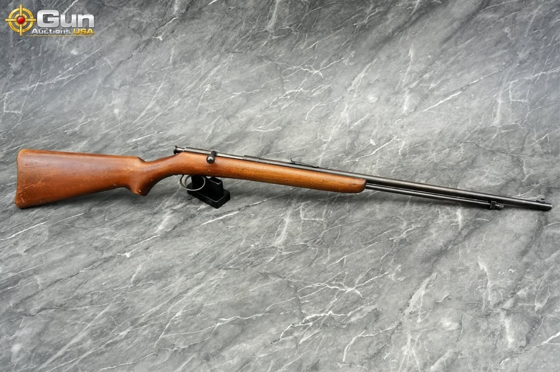 BSA SPORTSMAN FIFTEEN .22 BOLT RIFLE: BIRMINGHAM ARMS SPORTSMAN FIFTEEN .22 LR Bolt Action Rifle, 25" Barrel, Very Good Condition, Shiny Bore, Tight Action, sn:LE57641This British-made bolt-action rimfire rifle features a walnut stock, a