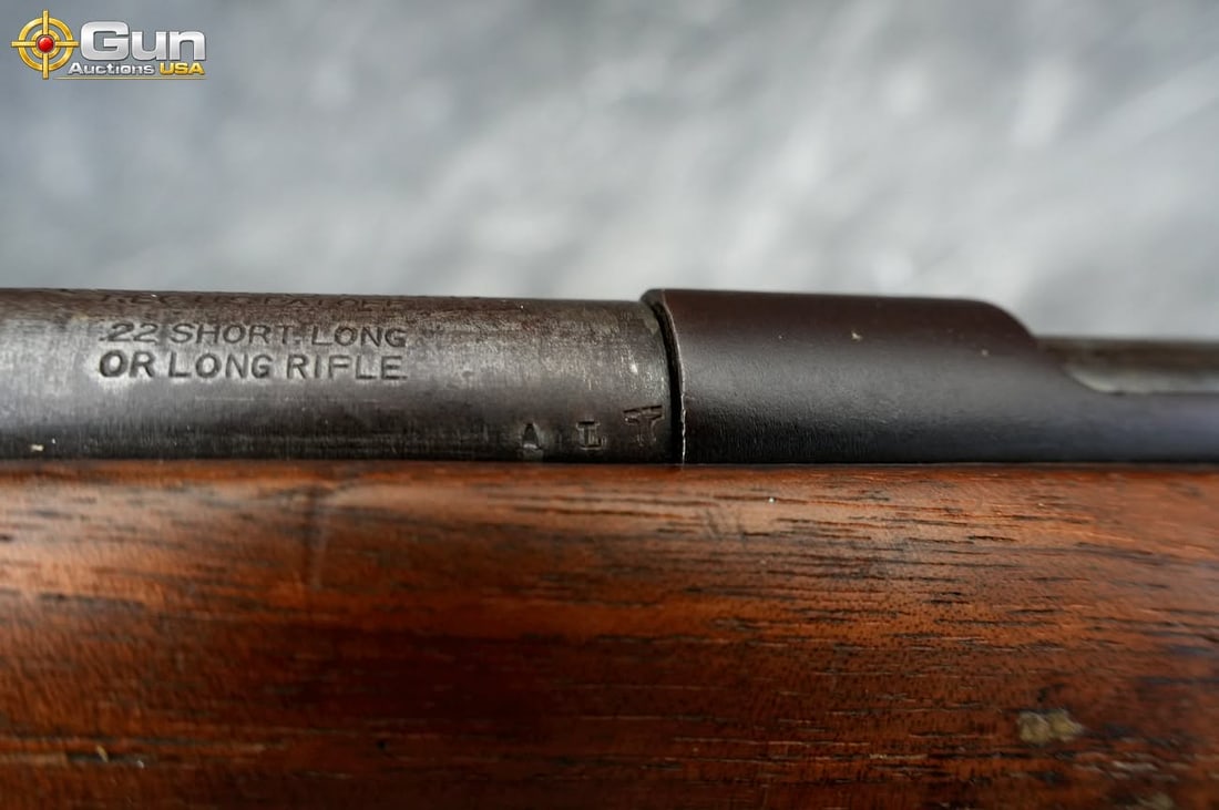 REMINGTON 511 .22 THREADED BOLT RIFLE - 10