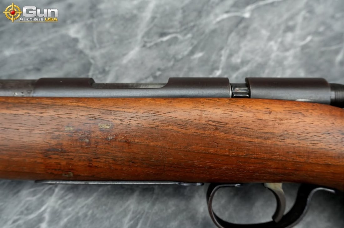 REMINGTON 511 .22 THREADED BOLT RIFLE - 12
