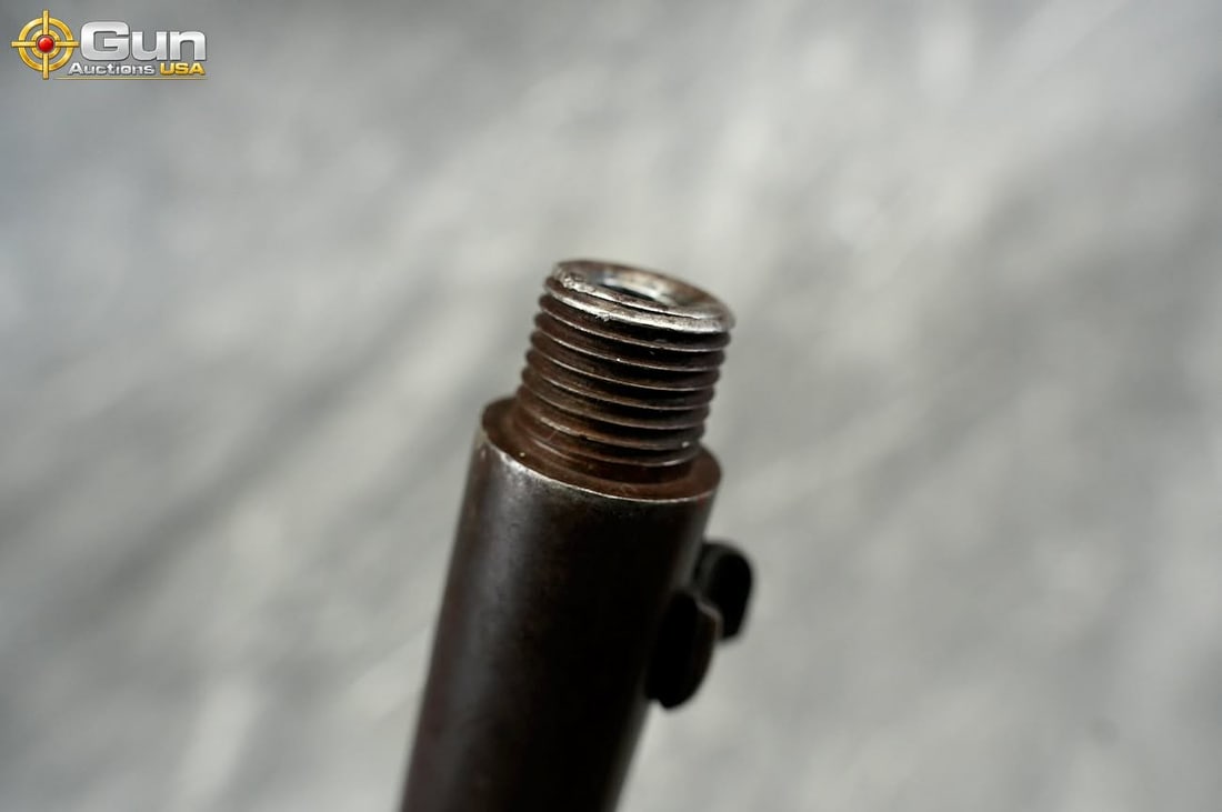 REMINGTON 511 .22 THREADED BOLT RIFLE - 20
