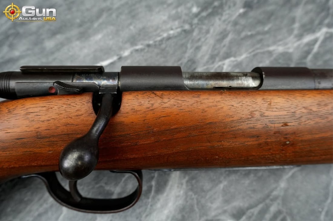 REMINGTON 511 .22 THREADED BOLT RIFLE - 2