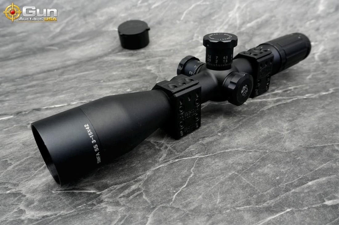 SWFA SS 3-15x42 FFP riflescope. Excellent Conditio (1 of 11)