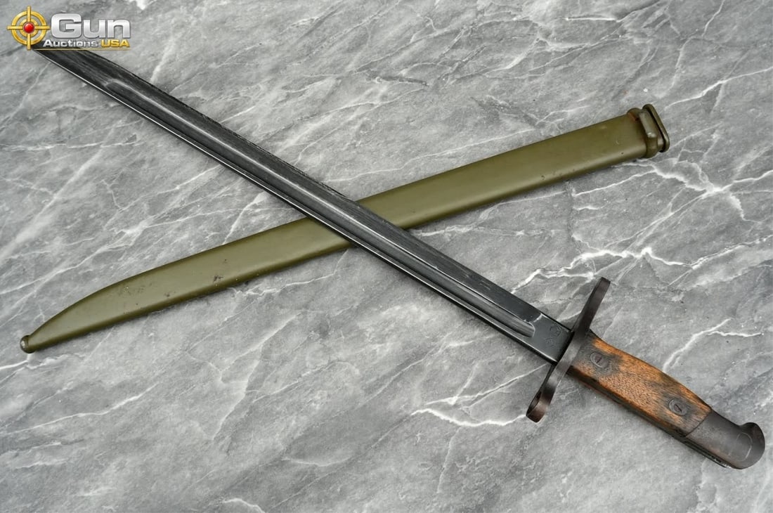 Japanese Type 30 Bayonet with Scabbard. Good Condi: Japanese Type 30 bayonet with scabbard, good condition.This Japanese Type 30 bayonet was manufactured under the supervision of Nagoya Arsenal / Toyoda Jidosho Koki (Toyoda Automatic Loom Works) and