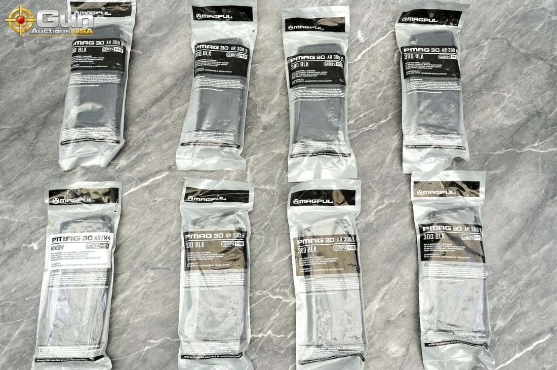 Magpul PMAG 30 300 BLK and 5.56 NATO magazines. Ne: Magpul PMAG 30 300 BLK and 5.56 NATO magazines. New in packaging.This lot includes eight Magpul PMAG GEN M3 magazines in total: one PMAG 30 AR/M4 window magazine with a 30-round capacity chambered for