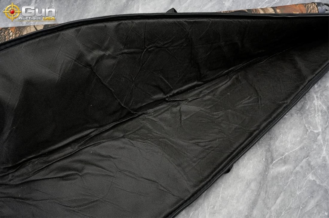 Five soft rifle cases. Good condition. 5 Soft ammo - 9