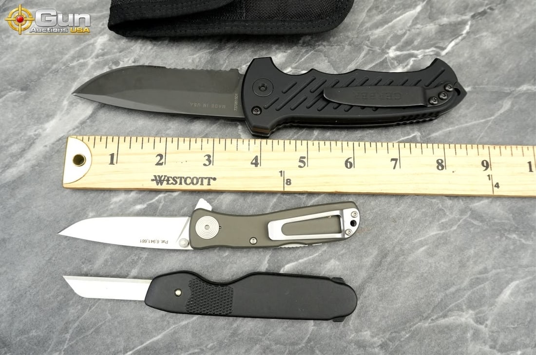 Gerber, Buck, EKA, Etc. Five assorted knives. Very - 10