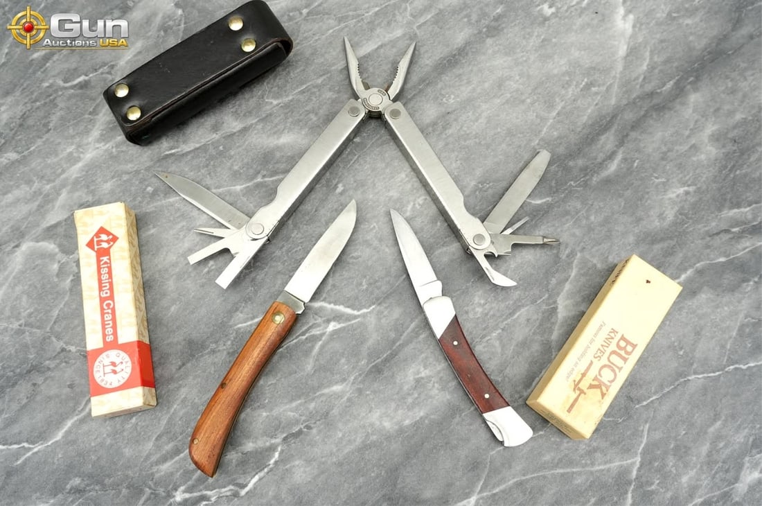Two folding knives and One multi-tool. Excellent C - 7