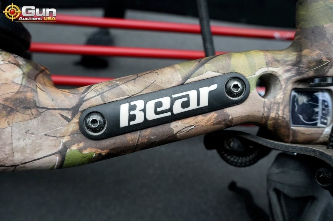 One Bear Archery compound bow setup with hard case - 2