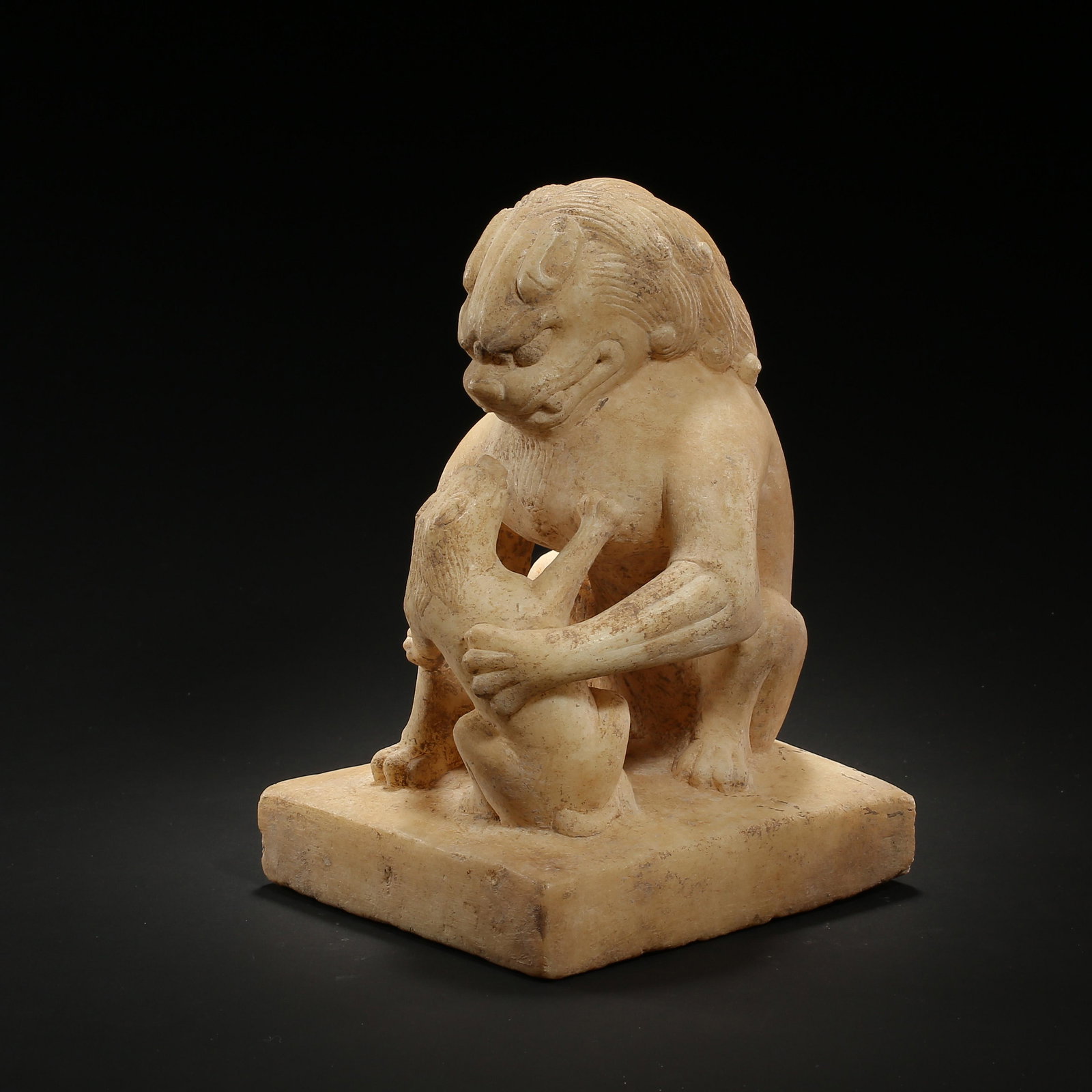 CHINESE WHITE JADE BEAST, TANG DYNASTY (1 of 13)