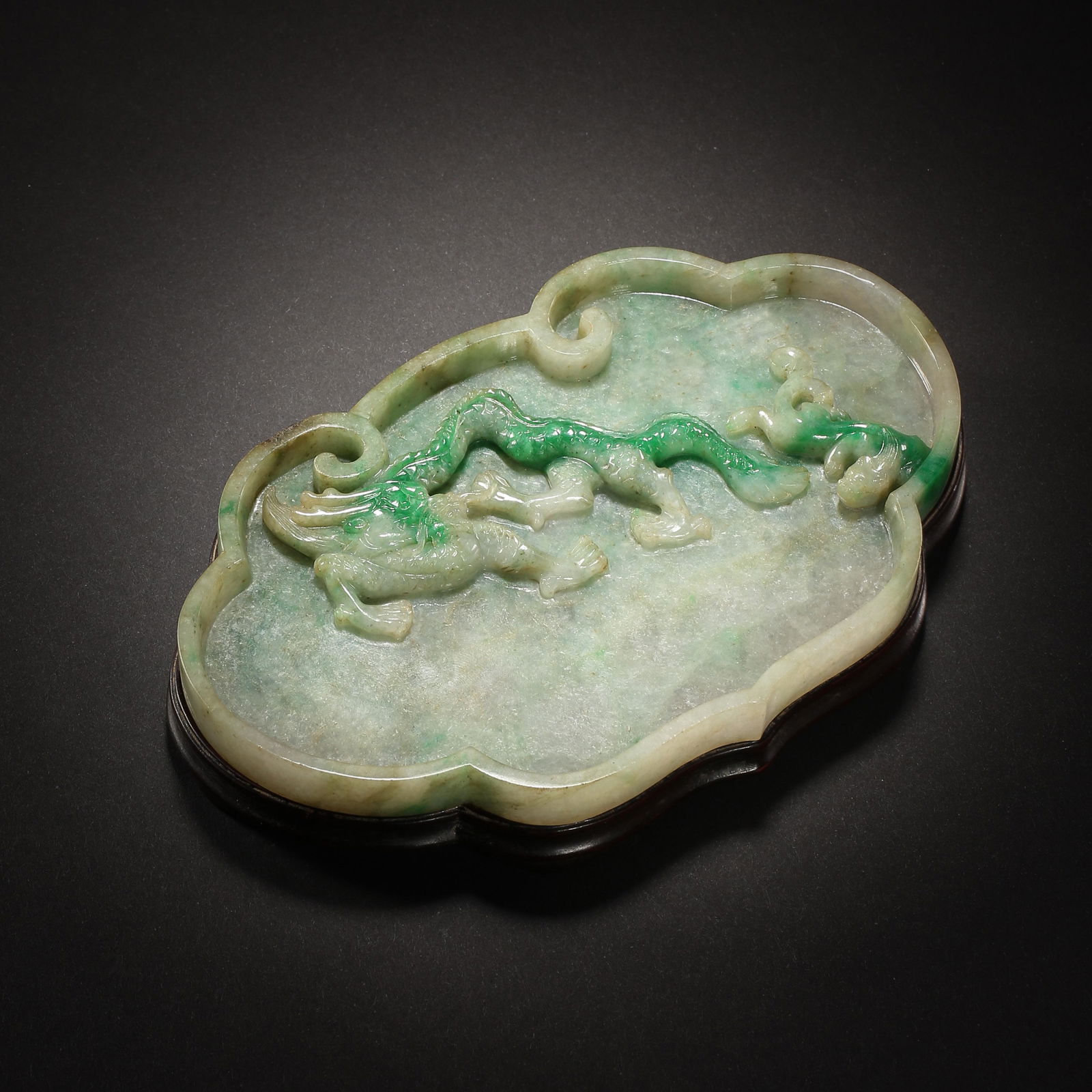 JADE BRUSH WASHER FOR IMPERIAL COURT OF QING DYNASTY, (1 of 9)