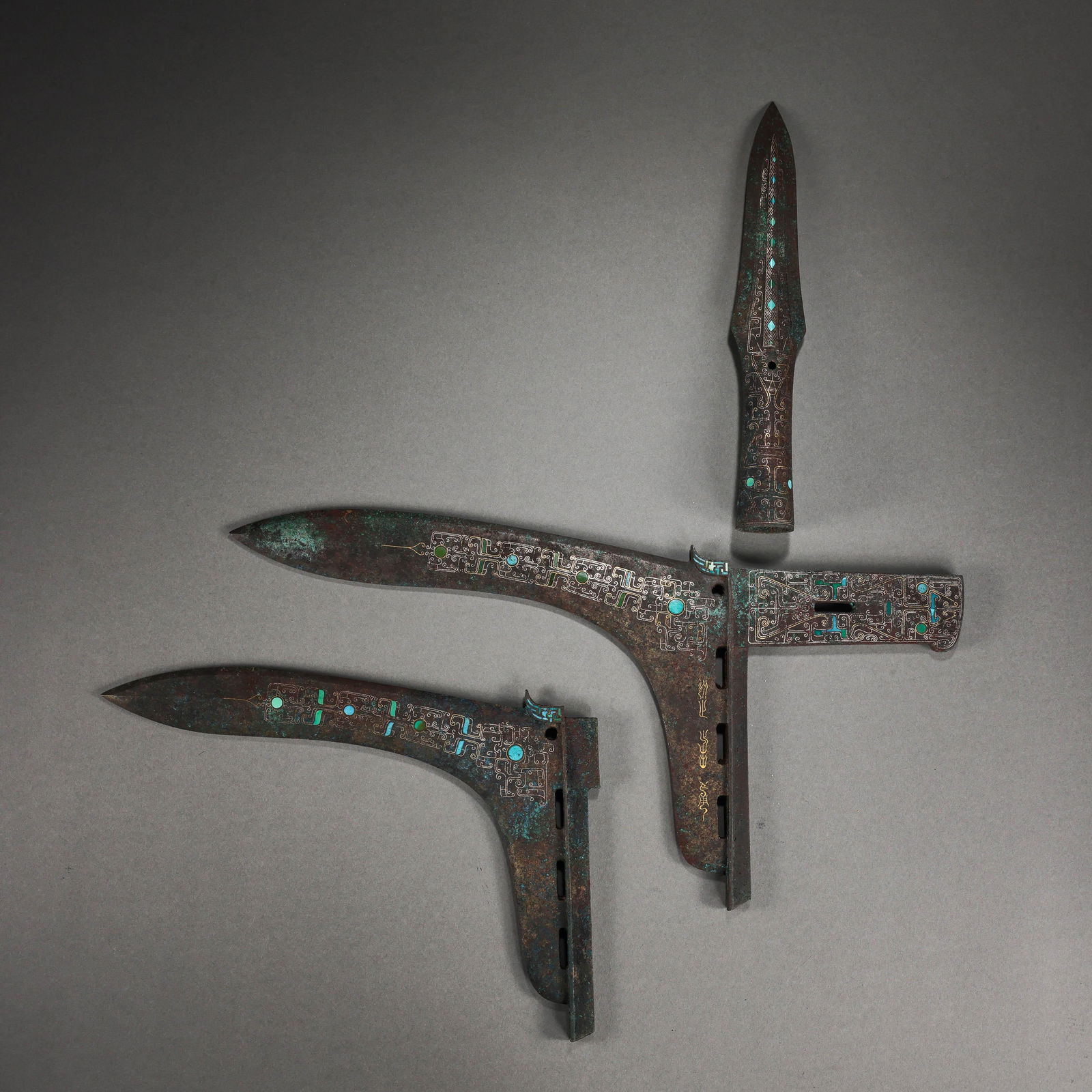 CHINESE WEAPON INLAID WITH GOLD AND SILVER, WARRING (1 of 11)