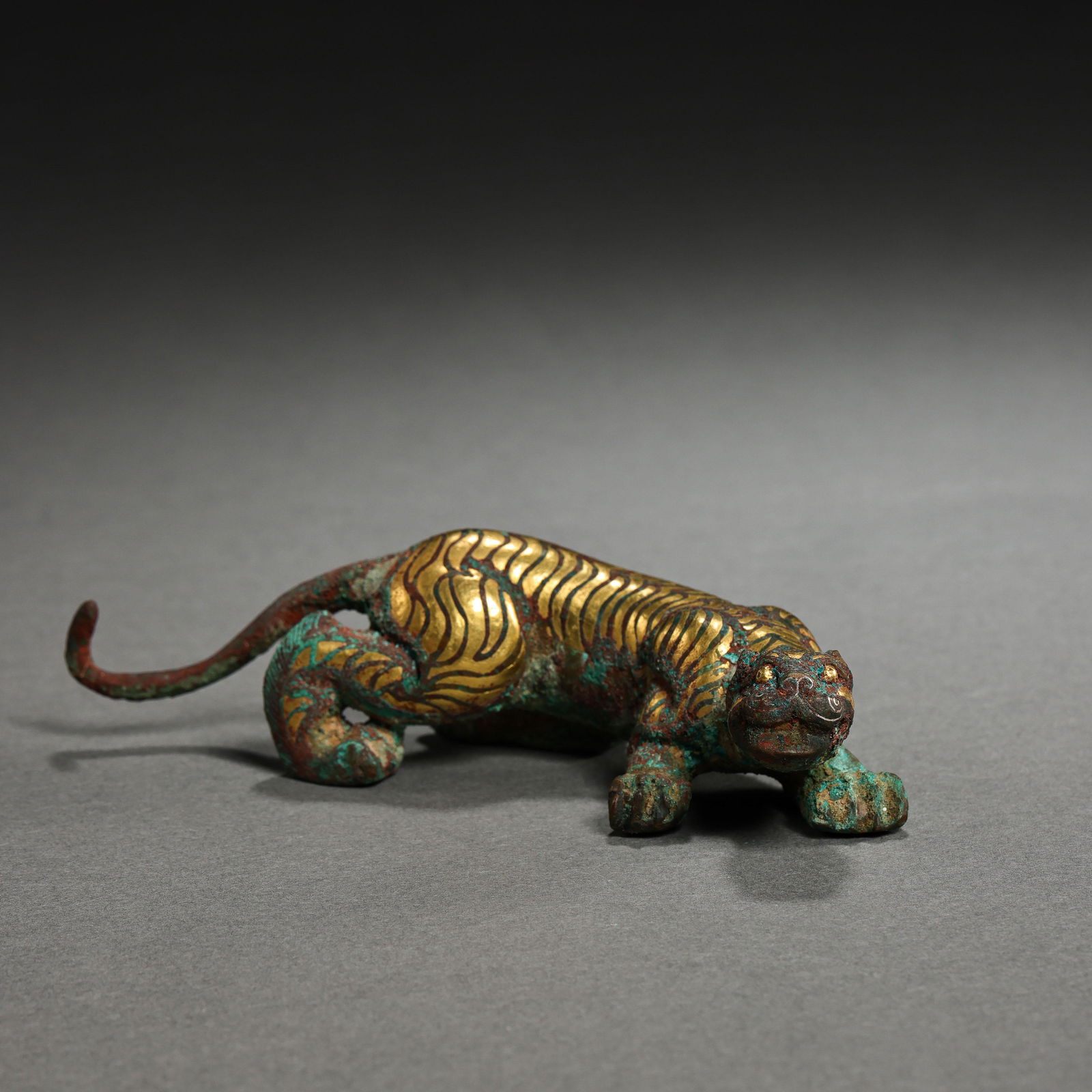 CHINESE TIGER INALID WITH GOLD AND SILVER, WARRING (1 of 8)