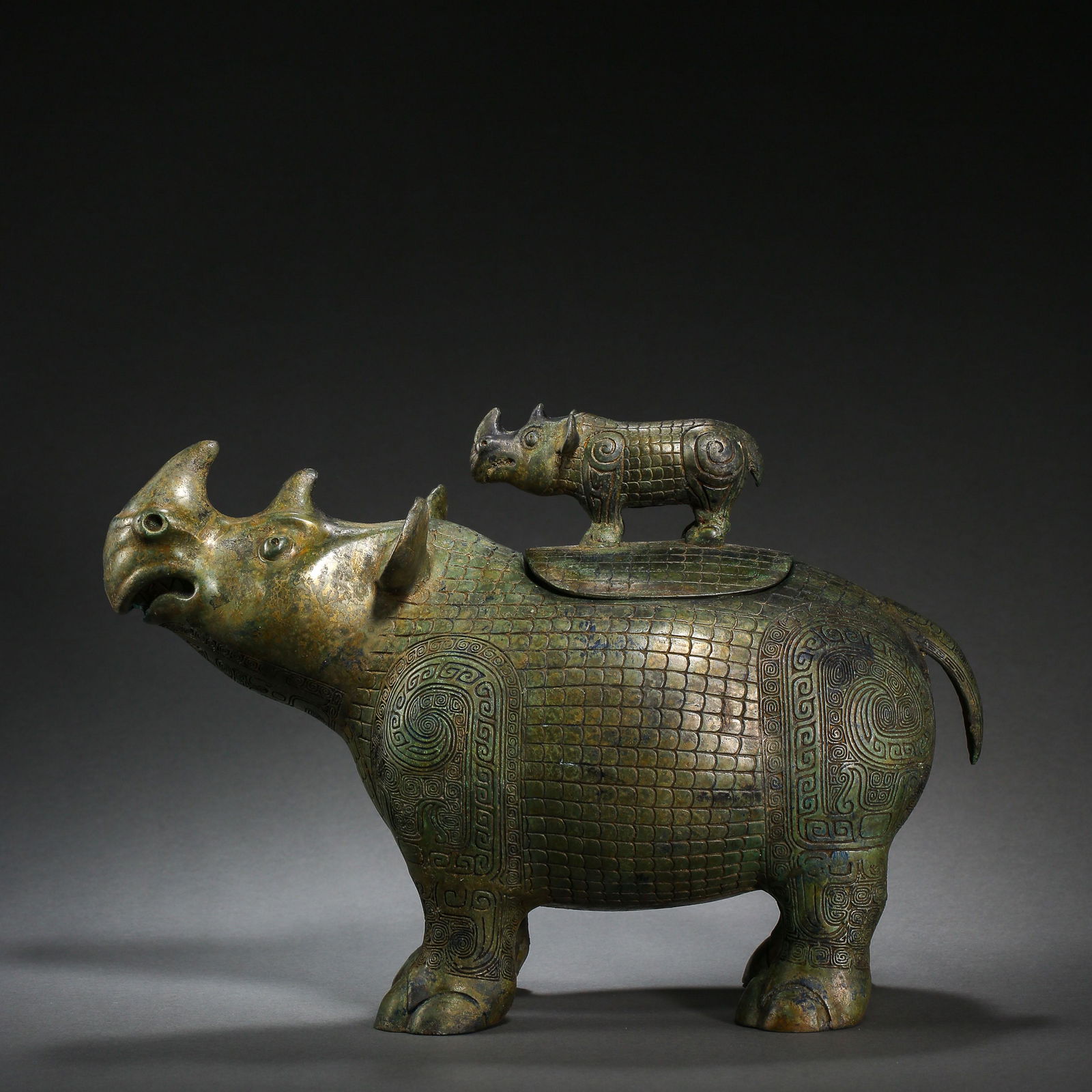 CHINESE BRONZE BULL, WESTERN ZHOU DYNASTY (1 of 11)