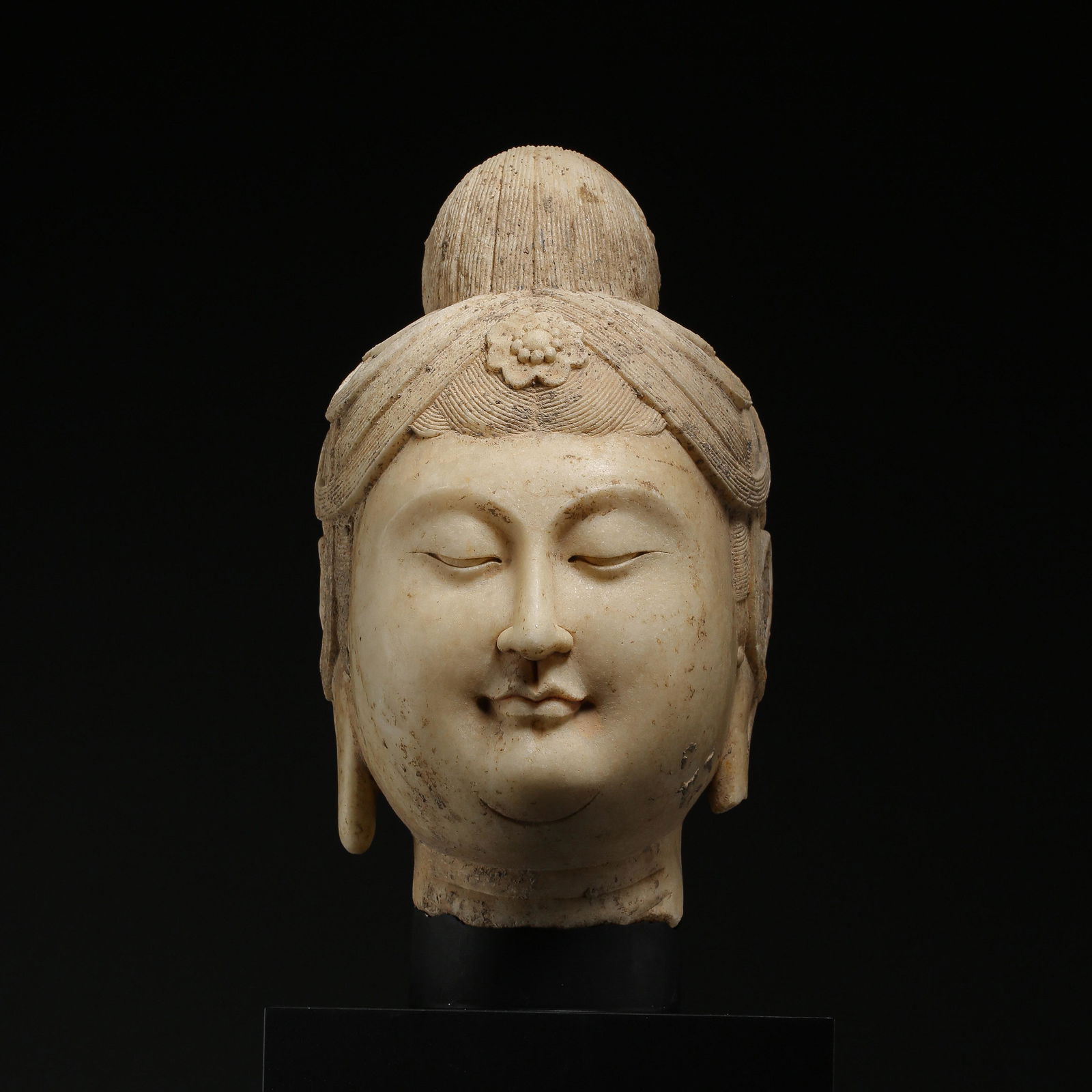WHITE JADE GUANYIN HEAD, NORTHERN QI DYNASTY, CHINA (1 of 10)