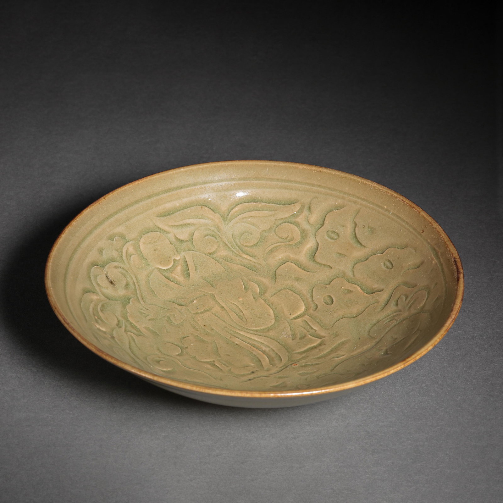 CHINESE SONG DYNASTY YAOZHOU WARE PLATE (1 of 12)