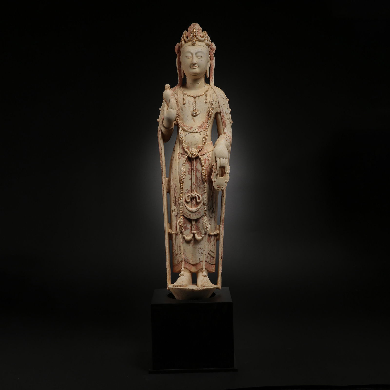 WHITE MARBLE CARVED GUANYIN STATUE, NORTHERN QI (1 of 11)