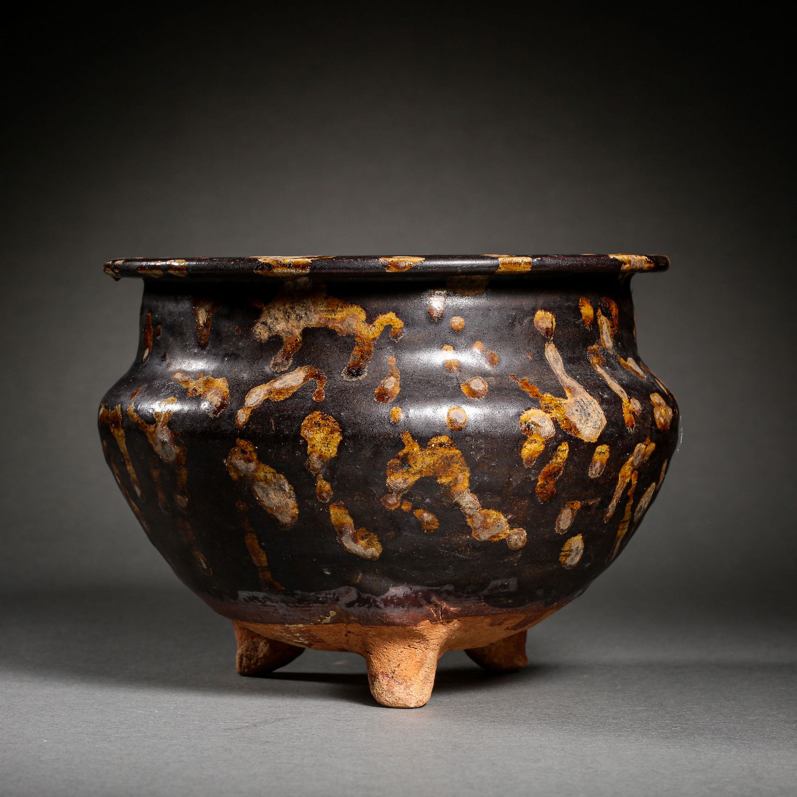 JIZHOU WARE THREE LEGGED FURNACE, SOUTHERN SONG DYNASTY (1 of 8)