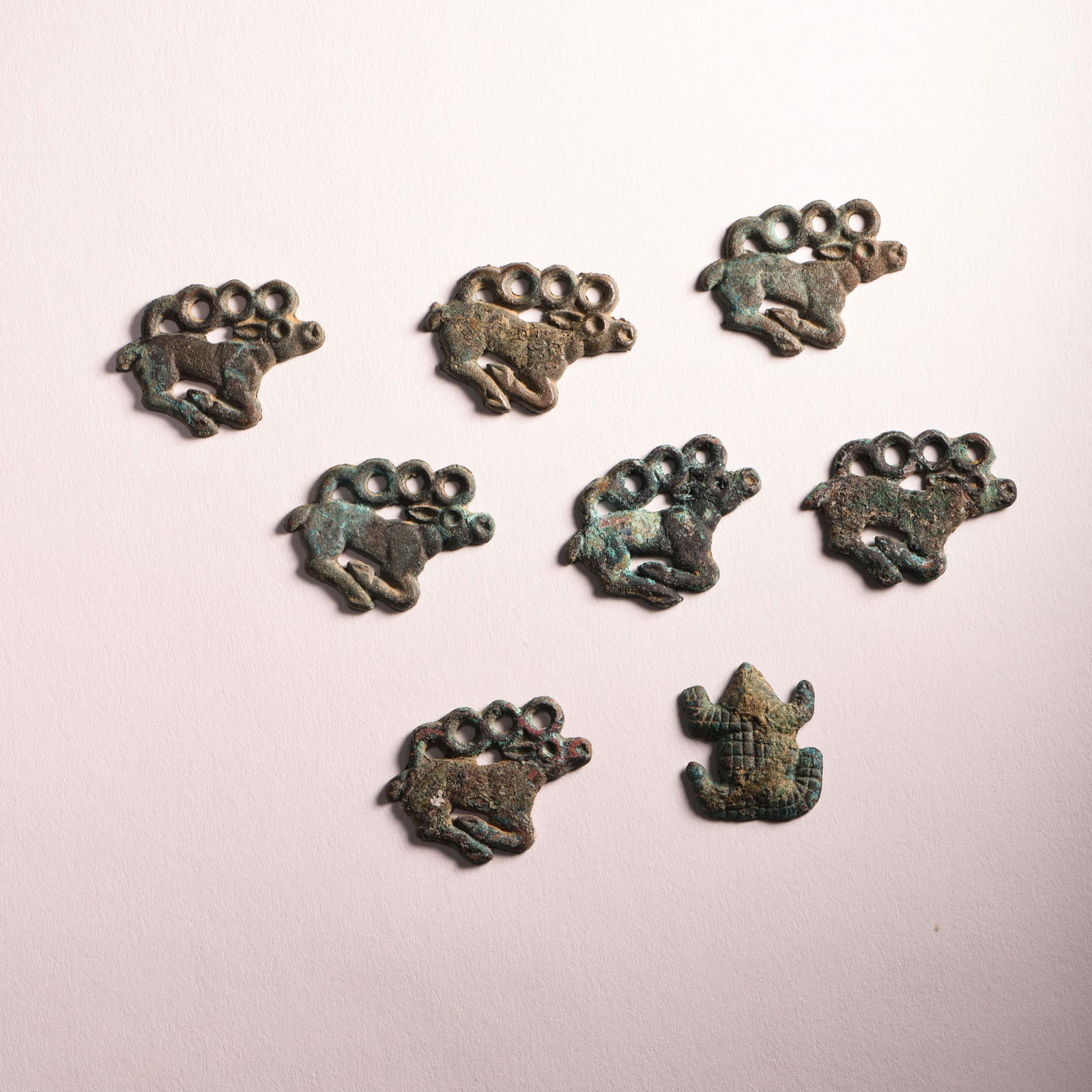 A GROUP OF ANCIENT CHINESE BRONZE PIECES (1 of 10)