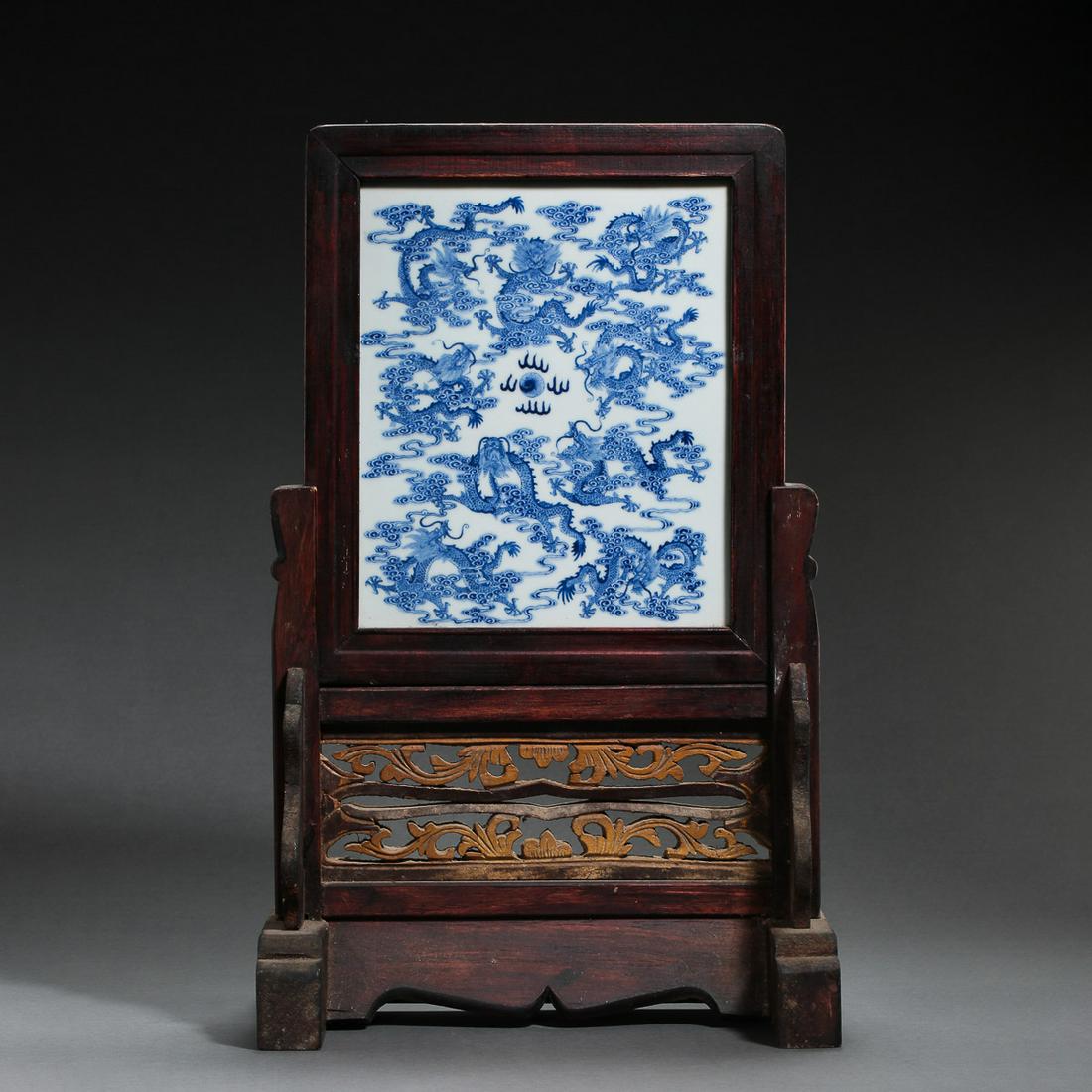 CHINESE LATE QING DYNASTY PORCELAIN SCREEN (1 of 12)