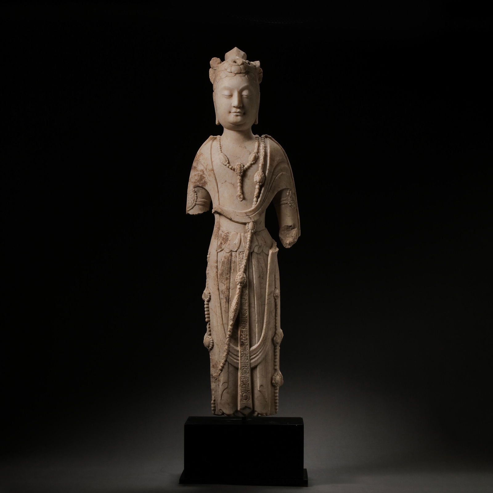 WHITE MARBLE GUANYIN STATUE, NORTHERN QI DYNASTY, CHINA (1 of 9)