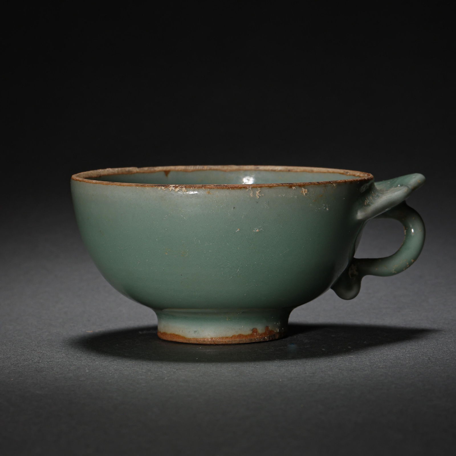 CHINESE SOUTHERN SONG DYNASTY LONGQUAN WARE CUP (1 of 7)