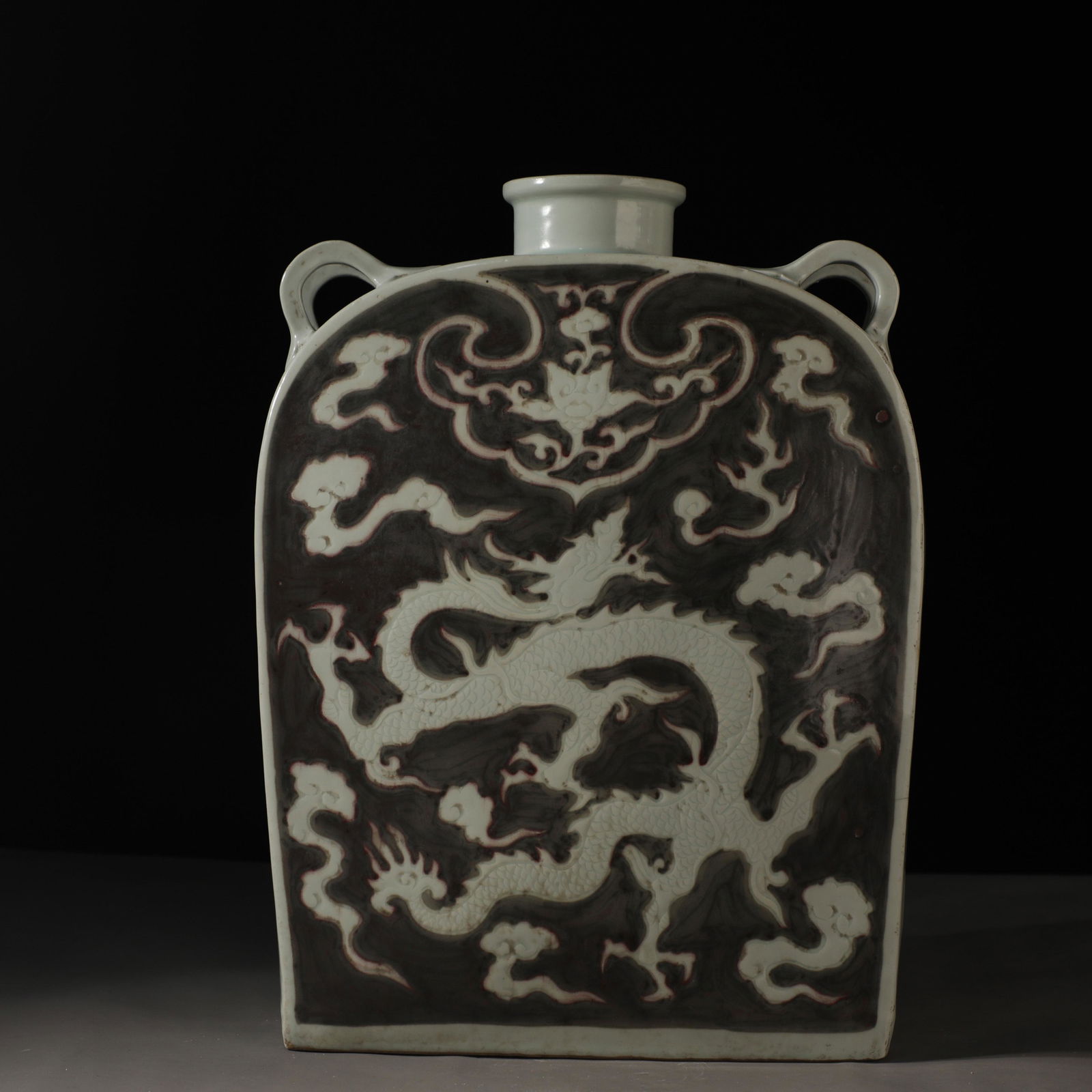 CHINESE YUAN DYNASTY BLUE AND WHITE UNDERGLAZE RED DRAGON FLAT VASE, 13TH CENTURY (1 of 9)