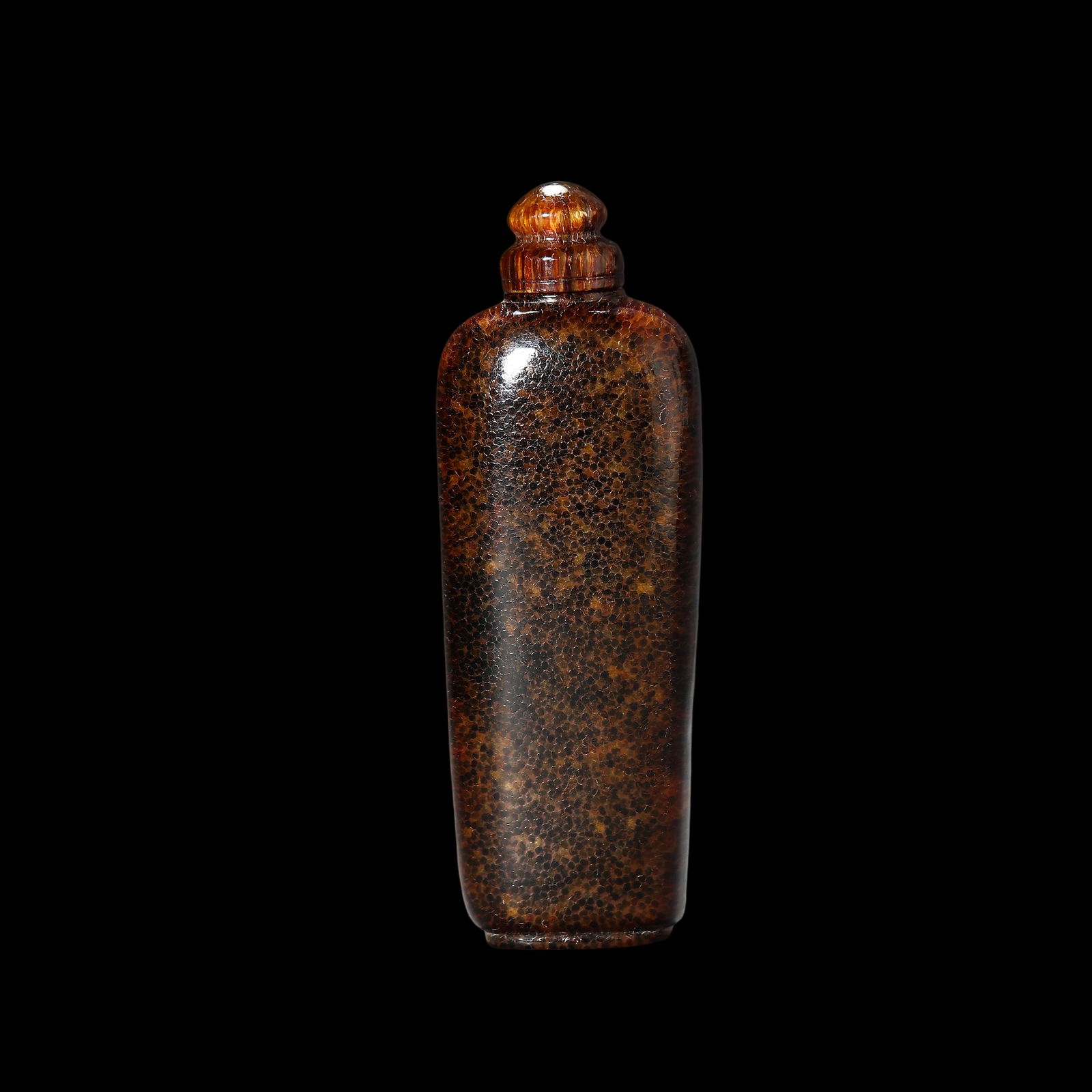 CHINESE QING DYNASTY HORN SNUFF BOTTLE (1 of 4)