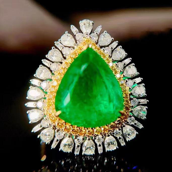 GUILD 18K GOLD FULL DIAMOND INLAID 8.75 CARAT EMERALD RING/PENDANT DUAL-USE MODEL WITH 2.11 CARAT (1 of 7)