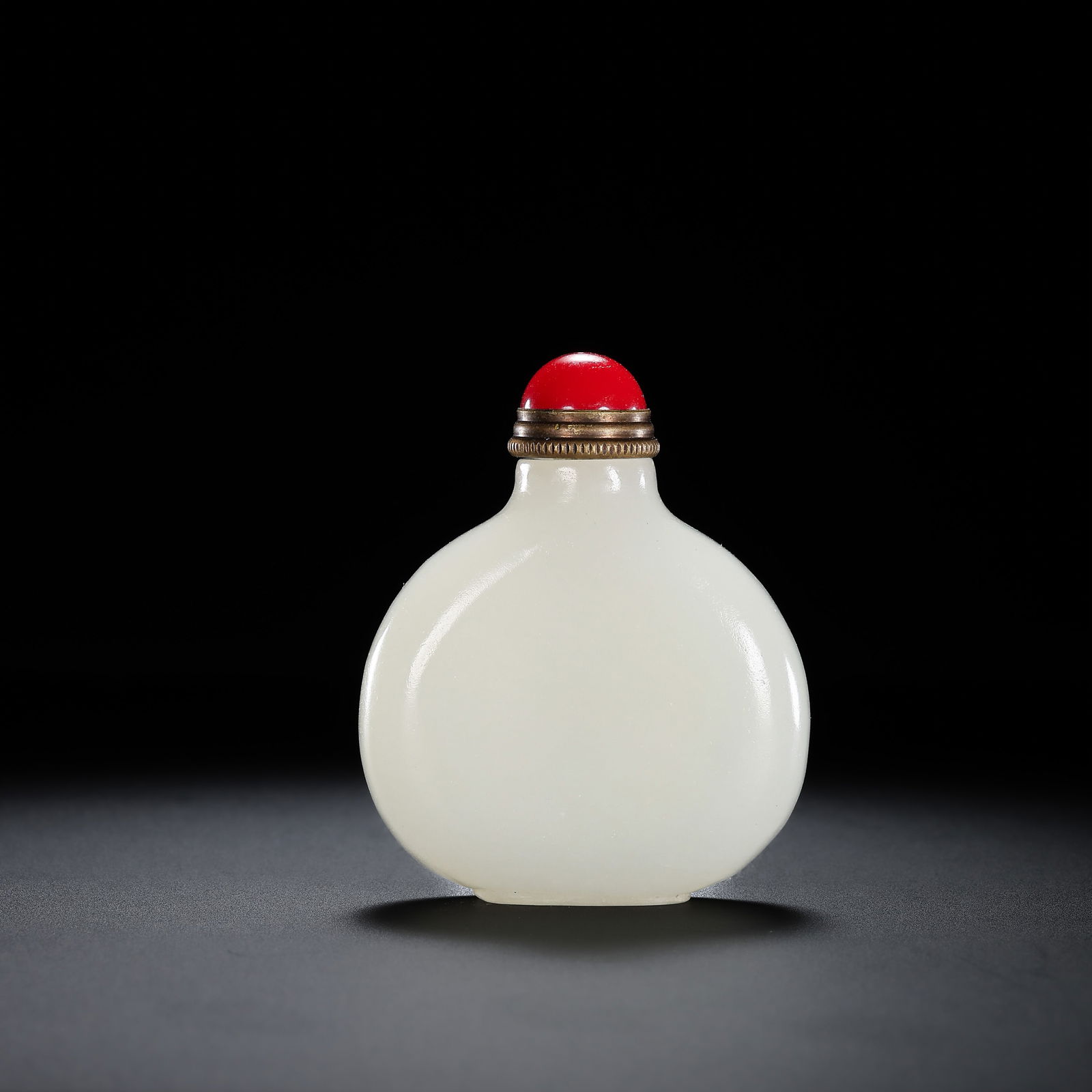 QING DYNASTY, HETIAN WHITE JADE SNUFF BOTTLE (1 of 7)