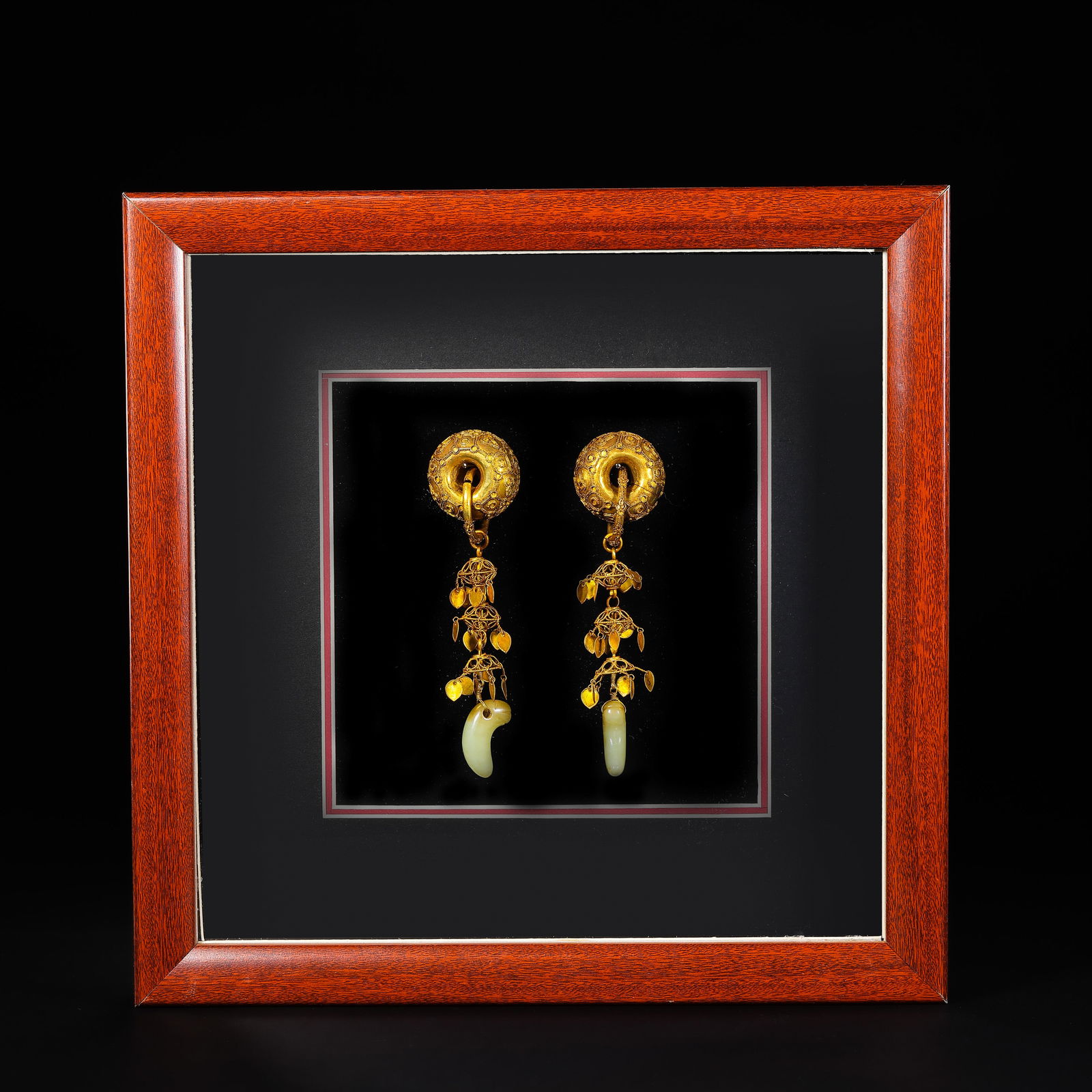 PURE GOLD EARRINGS FROM THE 5TH CENTURY SILLA (1 of 7)